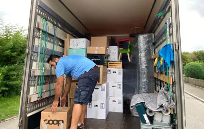 ZH-Umzug-Umzug-Abladen