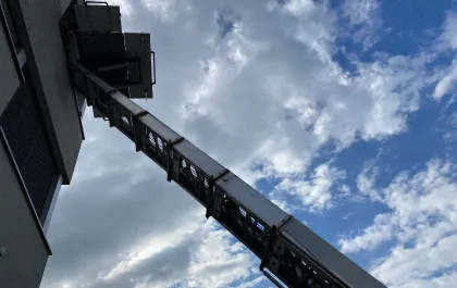 ZH-Umzug-Umzug-mit-Möbellift-Aussen